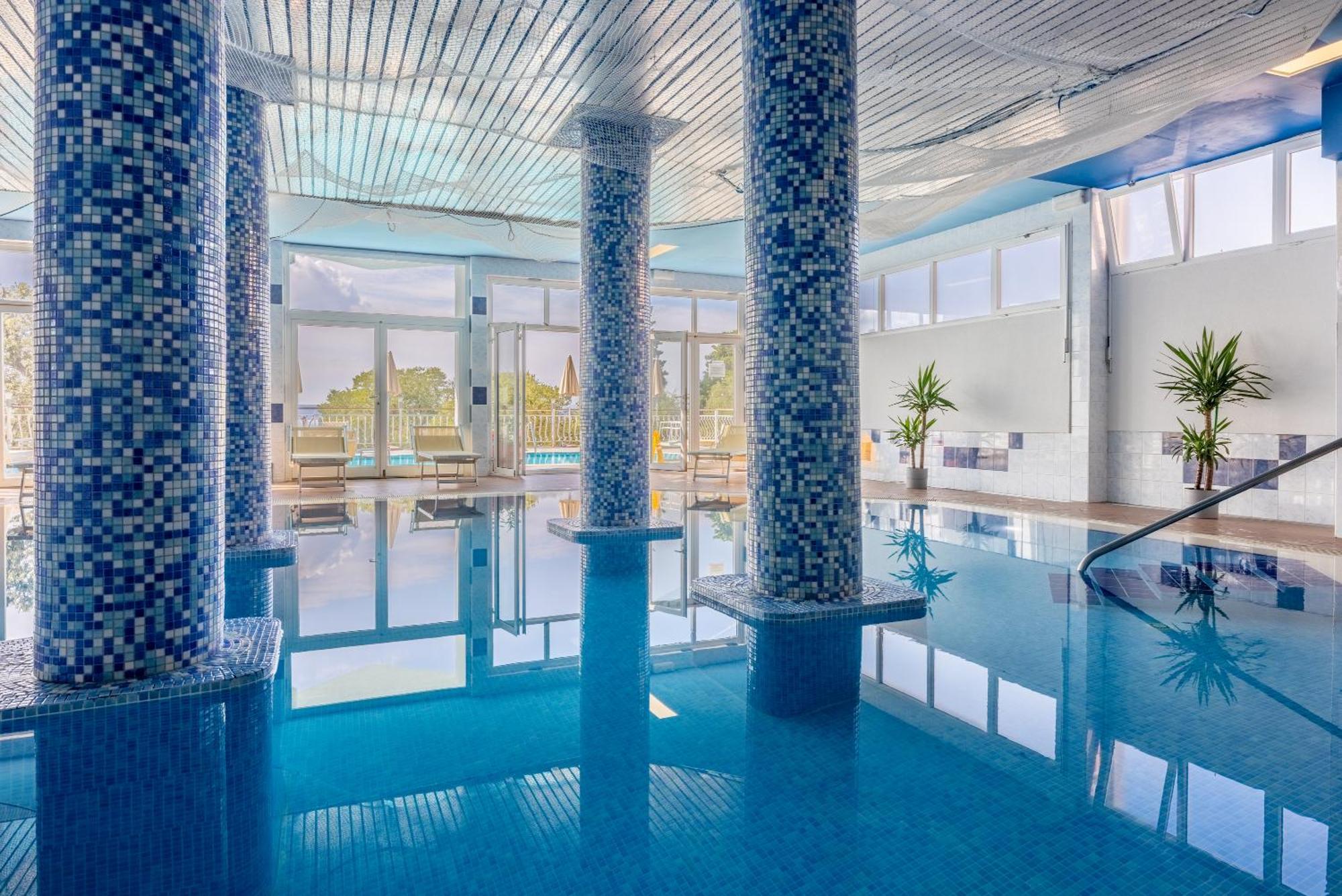 Mediteran Maradiso Hotel By Aminess Crikvenica Dış mekan fotoğraf